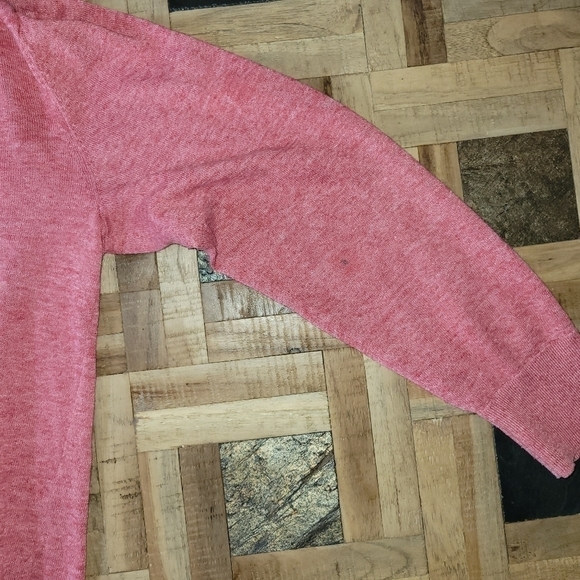 GAP Oversized Linen Blend V-Neck Sweater - Picture 5 of 6